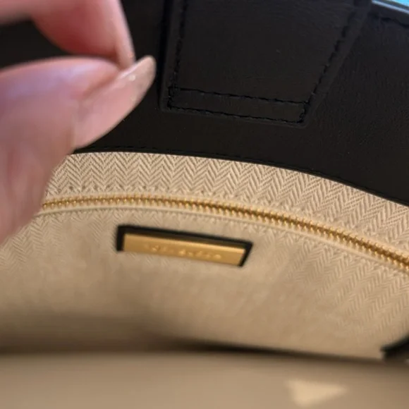 Tory Burch handbag - Picture 3 of 8